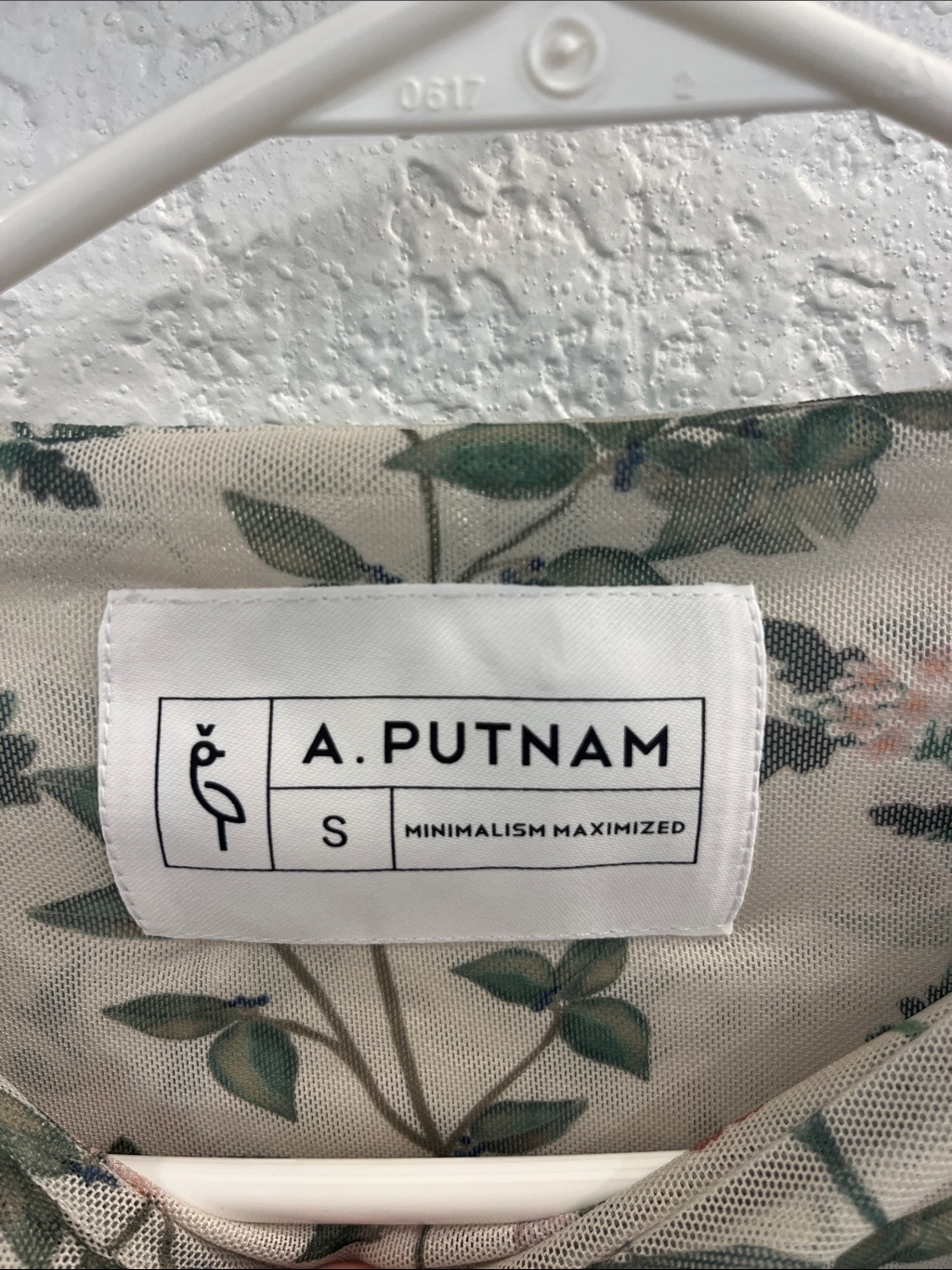 A. Putnam Luxe Opaque Long Sleeve Top Garden Print Size S Nwt Golf Resort - Read — image 3 of 8